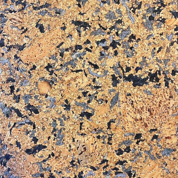 Burel Cork kamštinė sienų danga, Sideral Grey spalva – pilki ir juodi vilnos pluoštai kamštyje