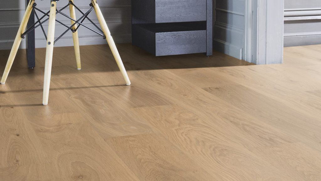 Medienos vaizdo grindys Wicanders Natural Oak Almond biure